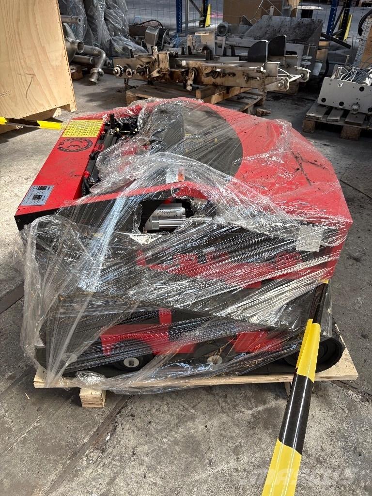 Nicolas HB800 Esi ja taganiidukid