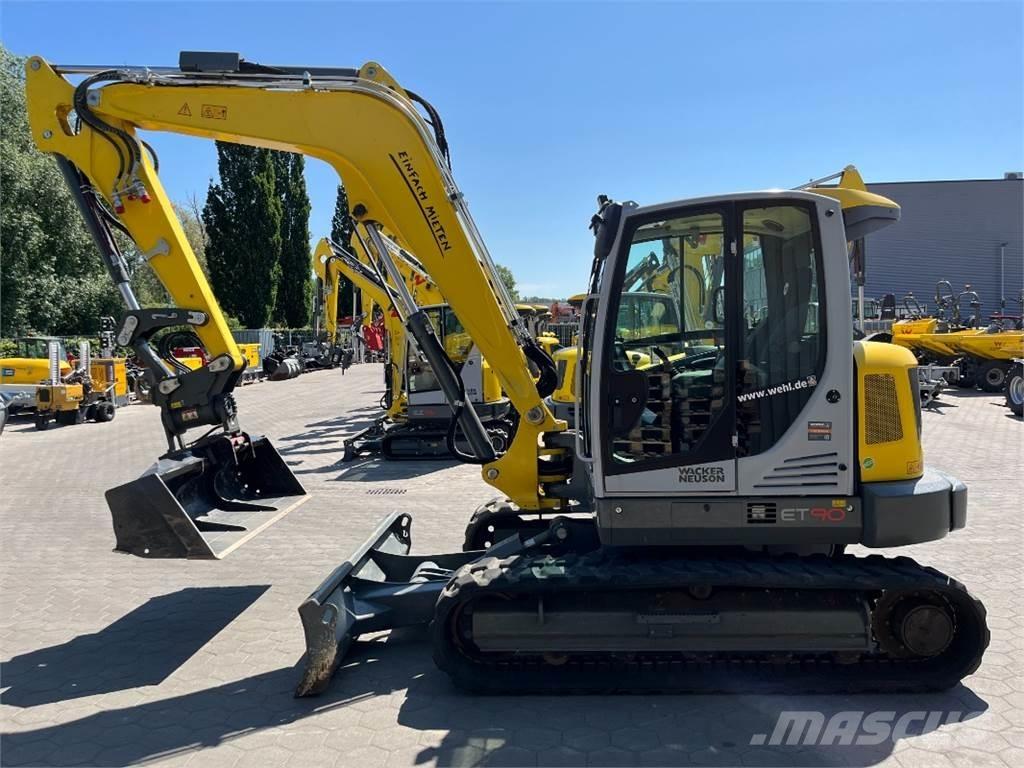 Neuson ET90 Väikeekskavaatorid 7t-12t