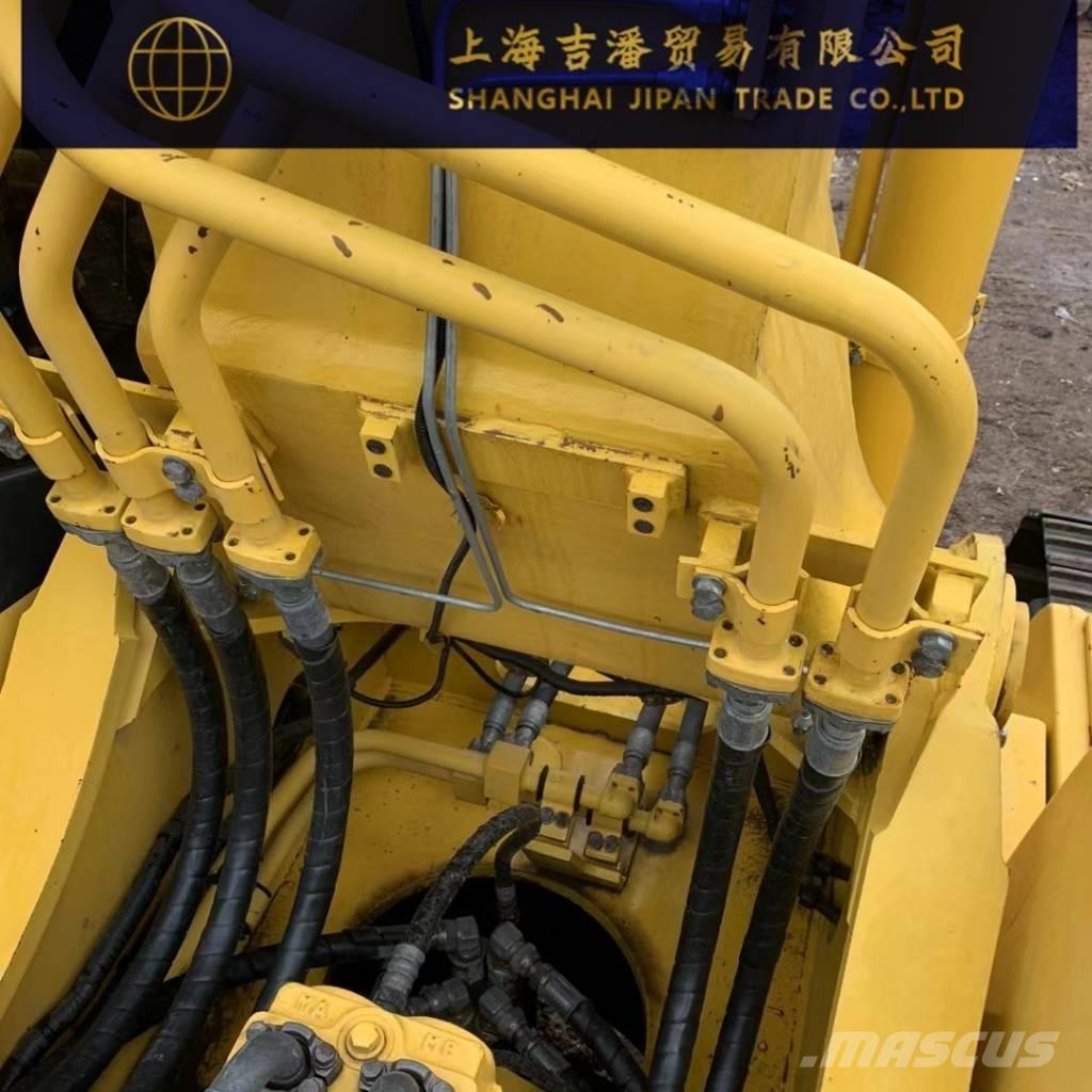 Komatsu PC 360 Roomikekskavaatorid