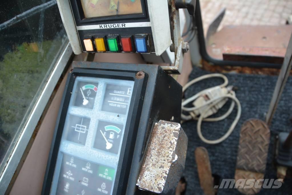 Hitachi KH 150-3 Roomikkraanad