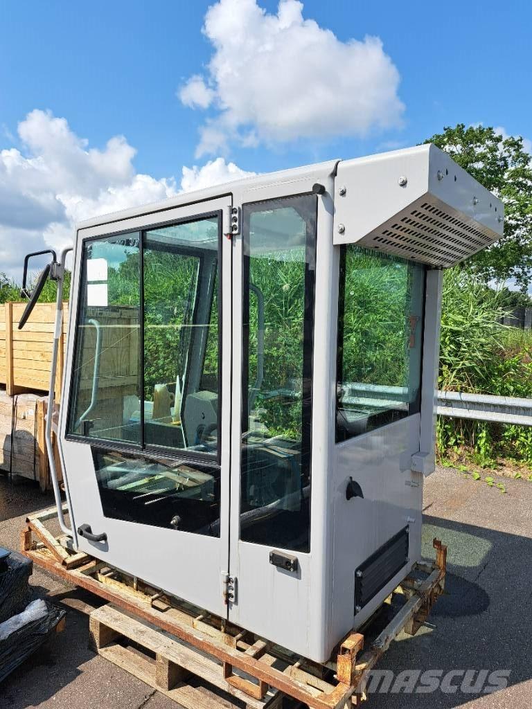 Fuchs D & E Cabin Kabiinid