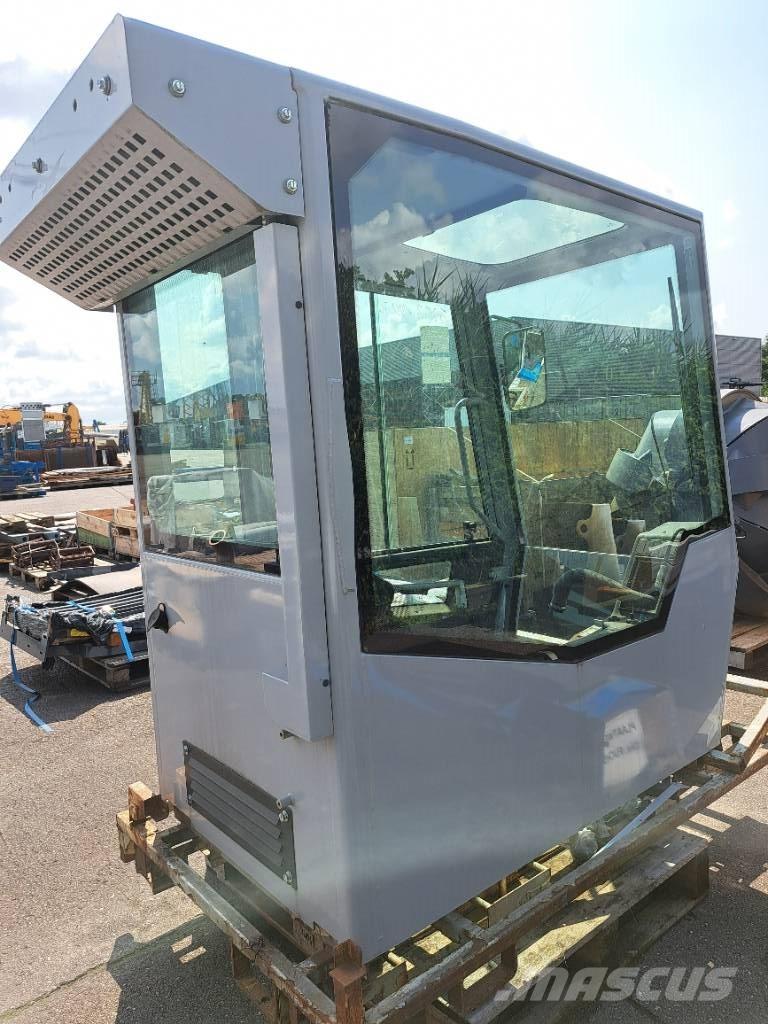 Fuchs D & E Cabin Kabiinid