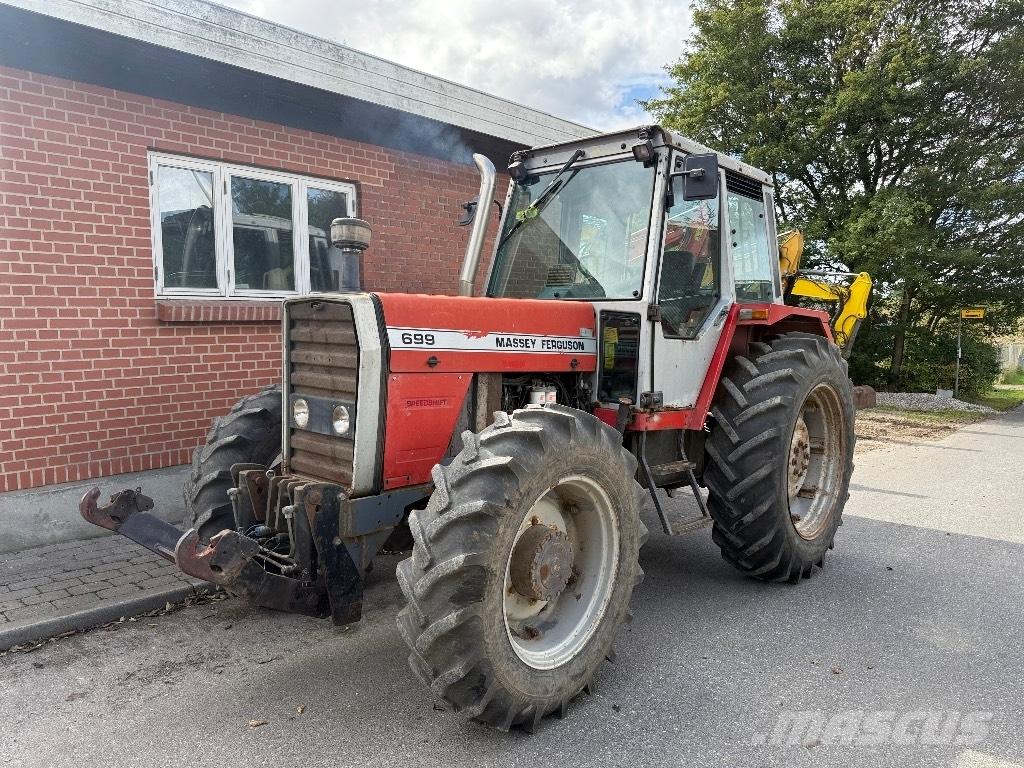 Massey Ferguson 699 Traktorid