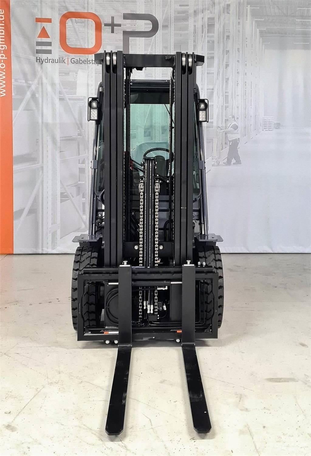 Toyota 02-8FGF30 Gaasitõstukid