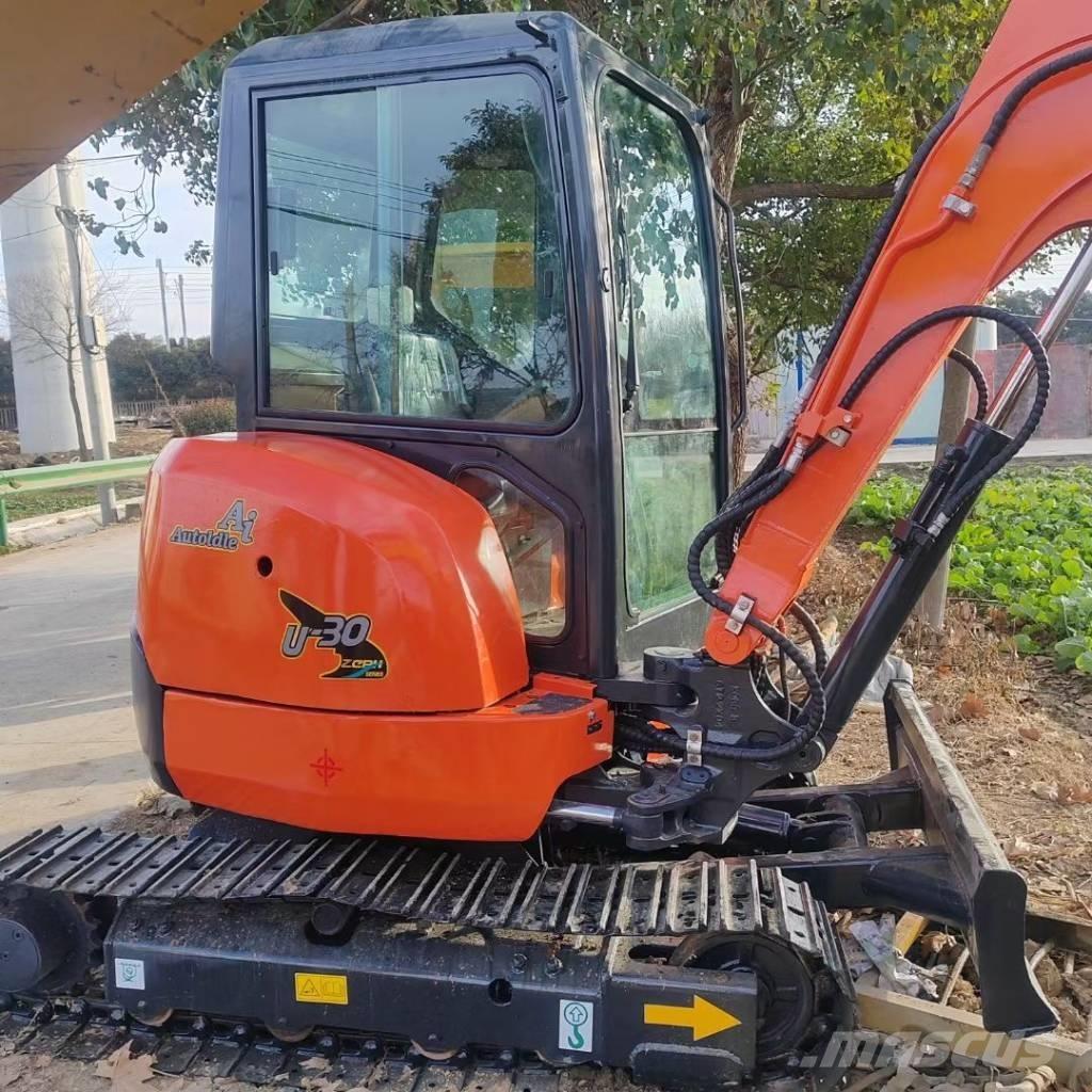 Kubota U 30 Miniekskavaatorid < 7 t