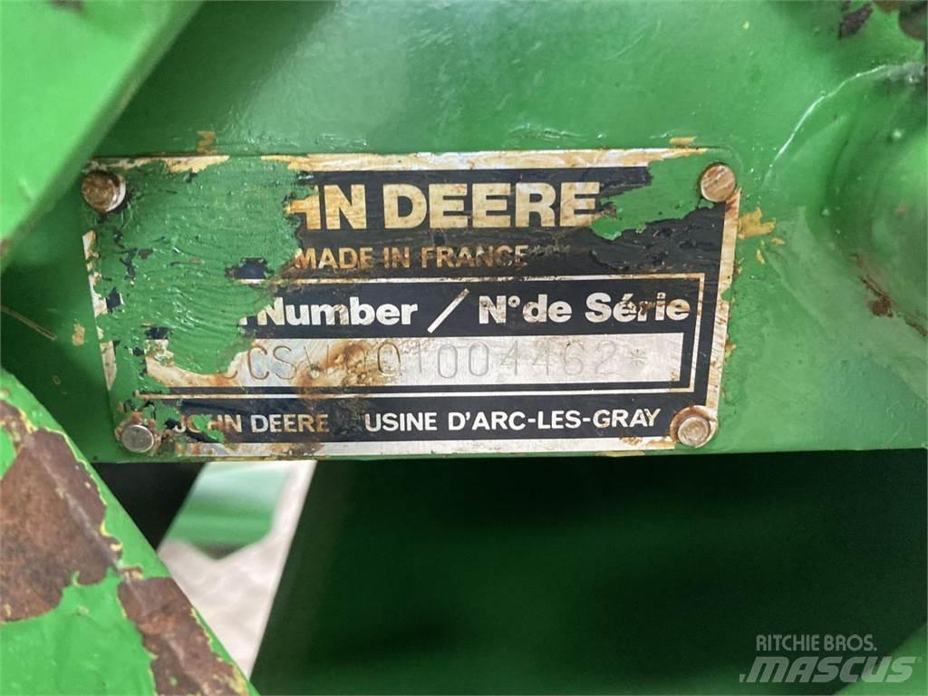 John Deere 550 Ruloonpressid