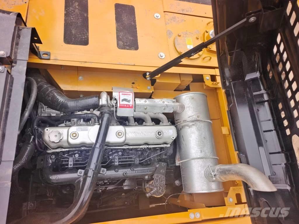 Sany SY 215 C Roomikekskavaatorid