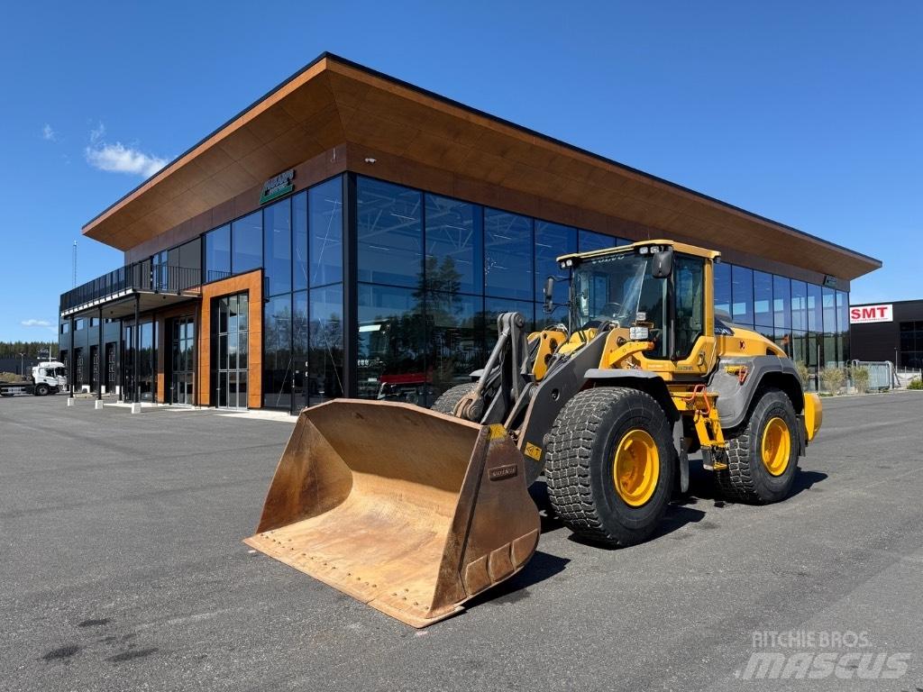 Volvo L120H Rataslaadurid