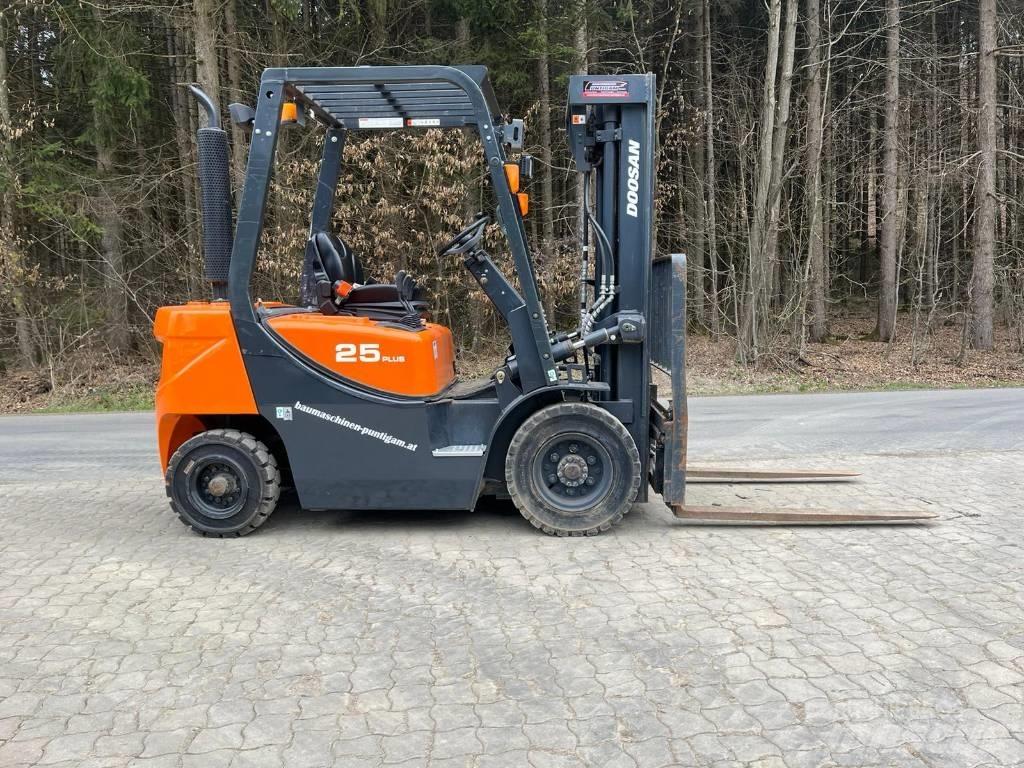 Doosan D 25 GP Diiseltõstukid
