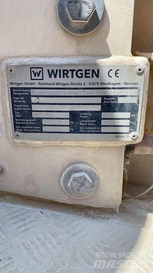 Wirtgen WR250i Asfaldi taaskasutuse masinad