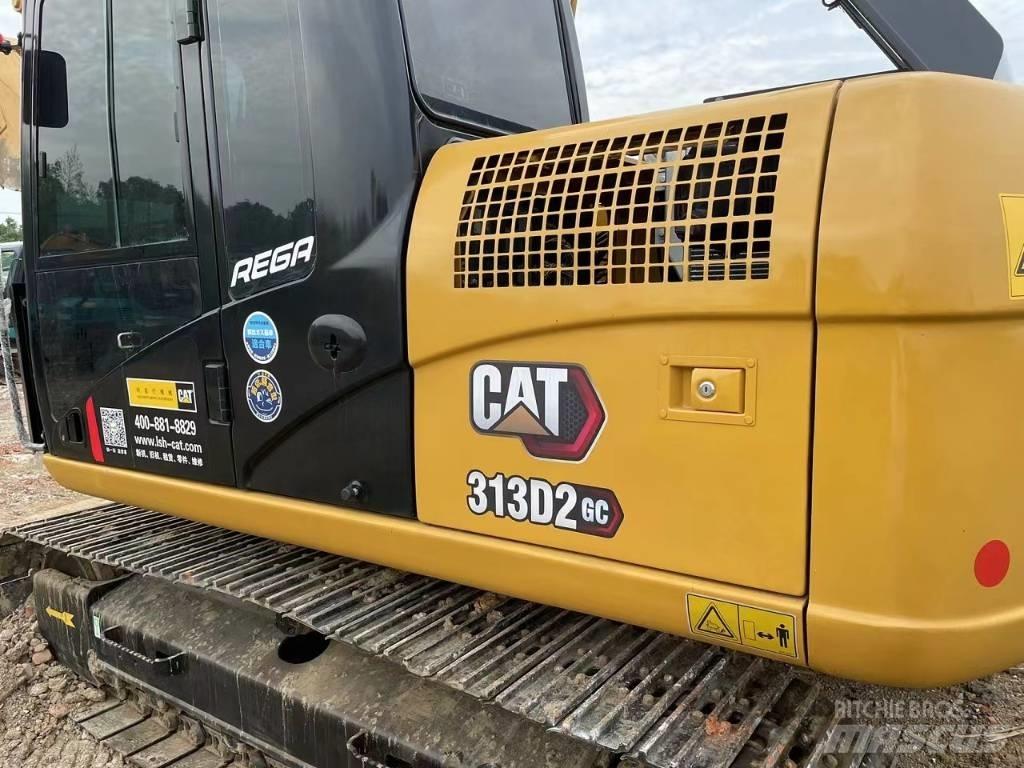 CAT 313 Roomikekskavaatorid