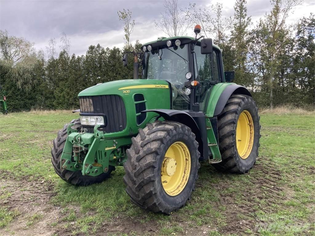 John Deere 7430 Traktorid
