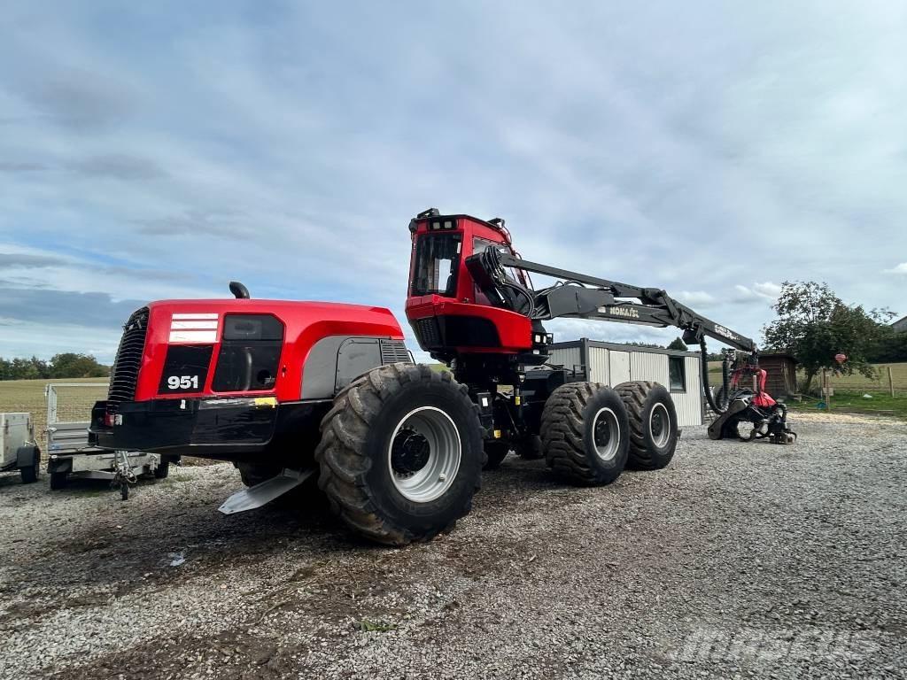 Komatsu 951 Harvesterid