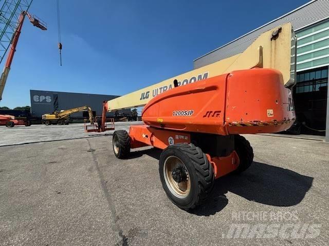 JLG 1200 SJP Teleskoop poomtõstukid