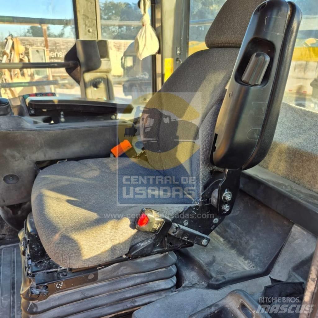 John Deere 724 K Rataslaadurid