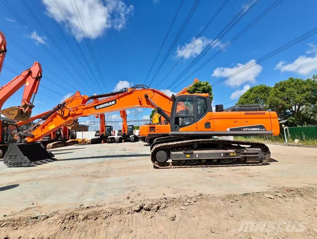 Doosan DX 380 LC Roomikekskavaatorid