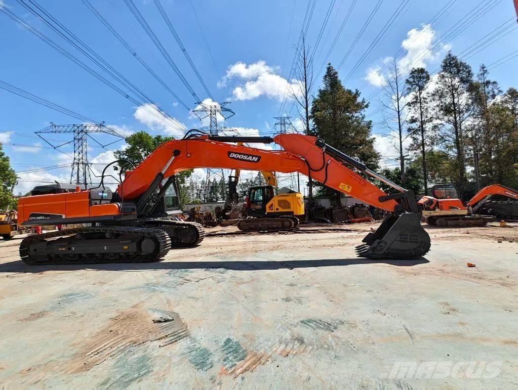 Doosan DX 380 LC Roomikekskavaatorid