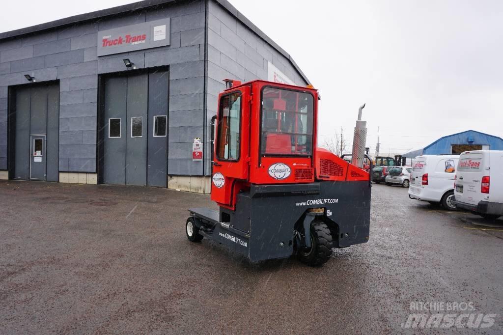 Combilift C4000 Neljasuuna lükandmastiga tõstukid