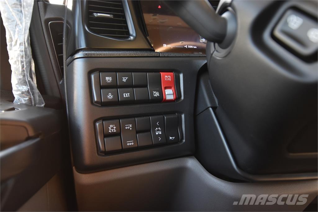 Scania R590 8X4 Raamautod