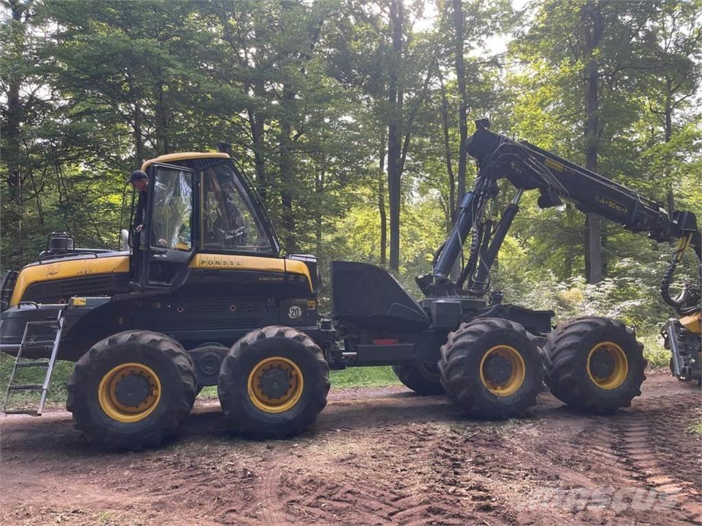 Ponsse Bear mit H8 Harvesterid