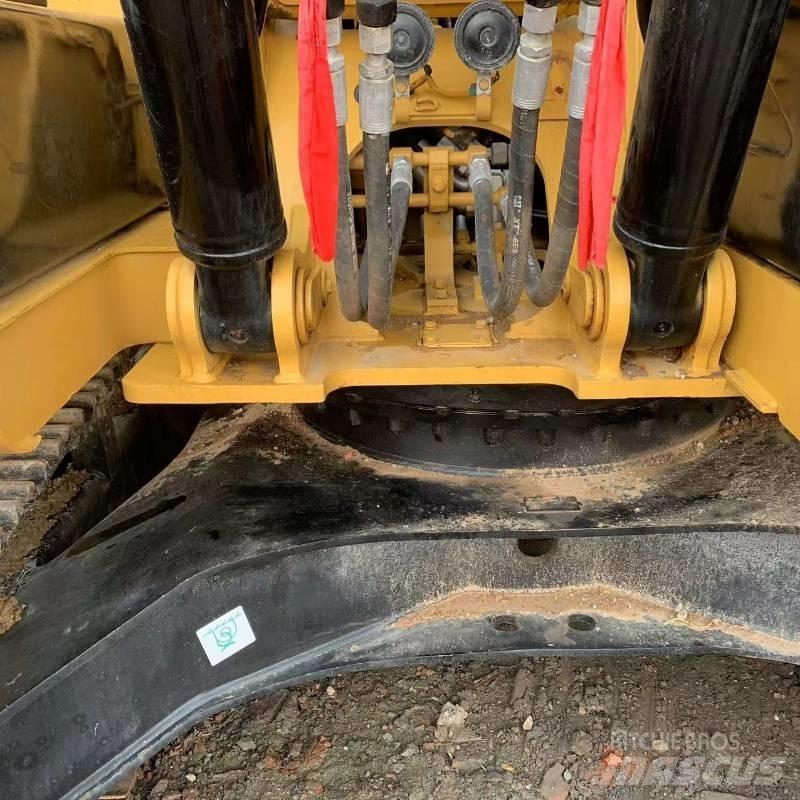 CAT 312 D Roomikekskavaatorid
