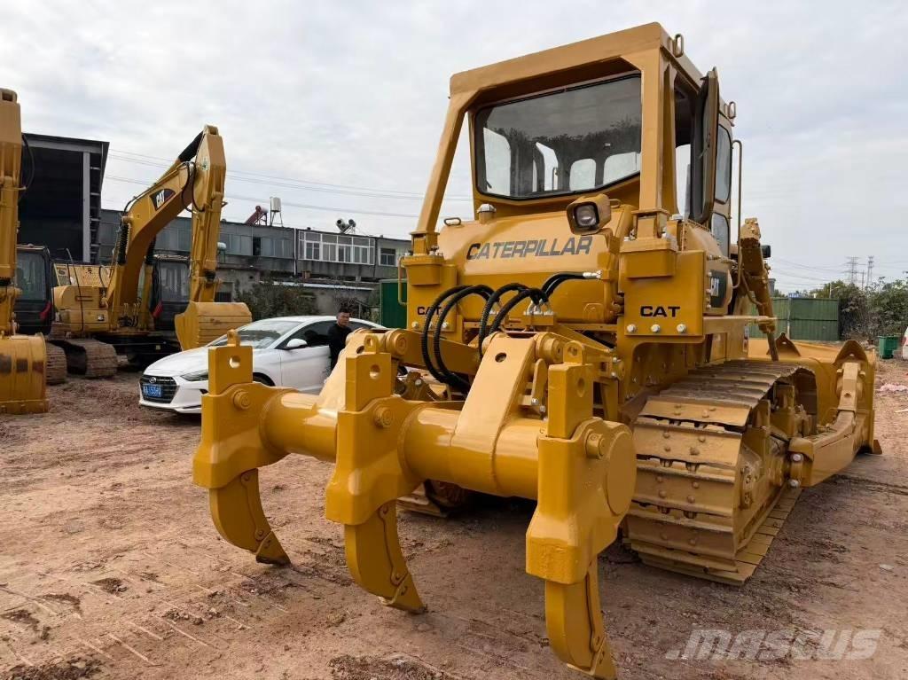 CAT D7G Buldooserid