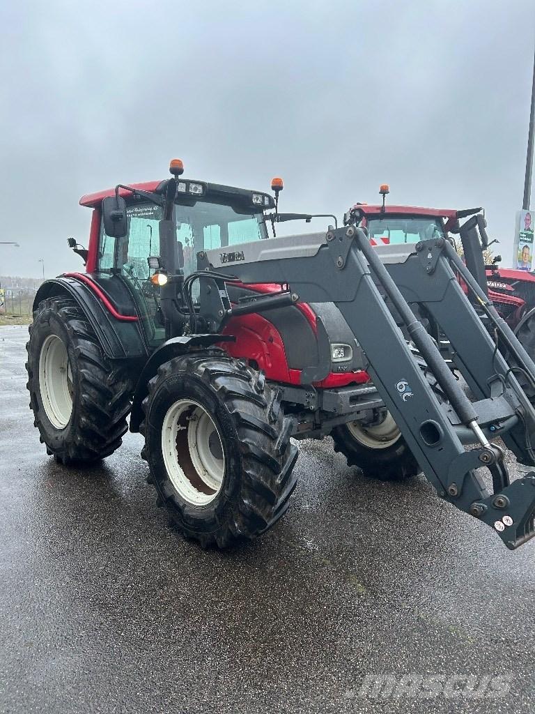 Valtra N 121 Traktorid