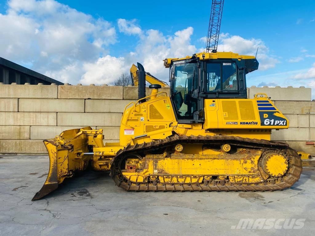 Komatsu D 61 PXi-24 Buldooserid