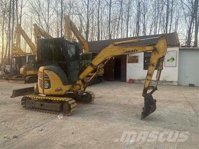 Komatsu PC 35 MR Roomikekskavaatorid