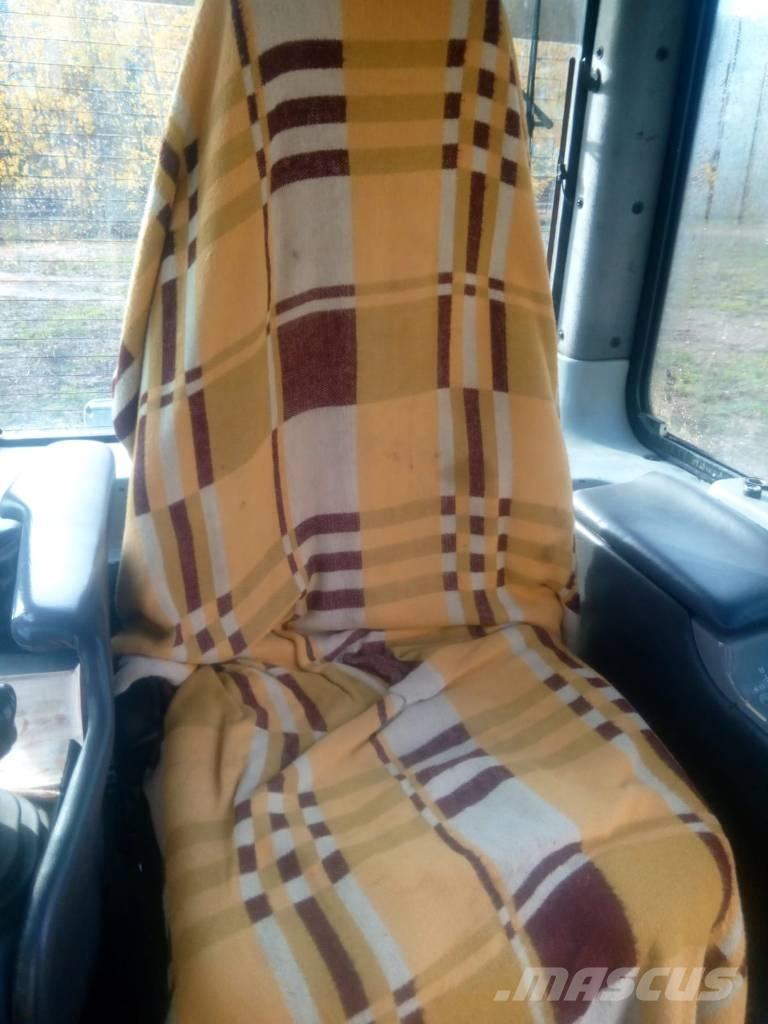 Komatsu D 61 PX-15 Buldooserid