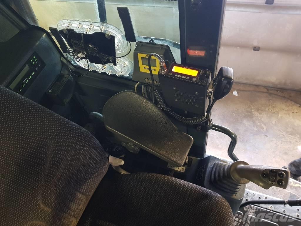 Hyundai R 235 LCRD-9 Roomikekskavaatorid