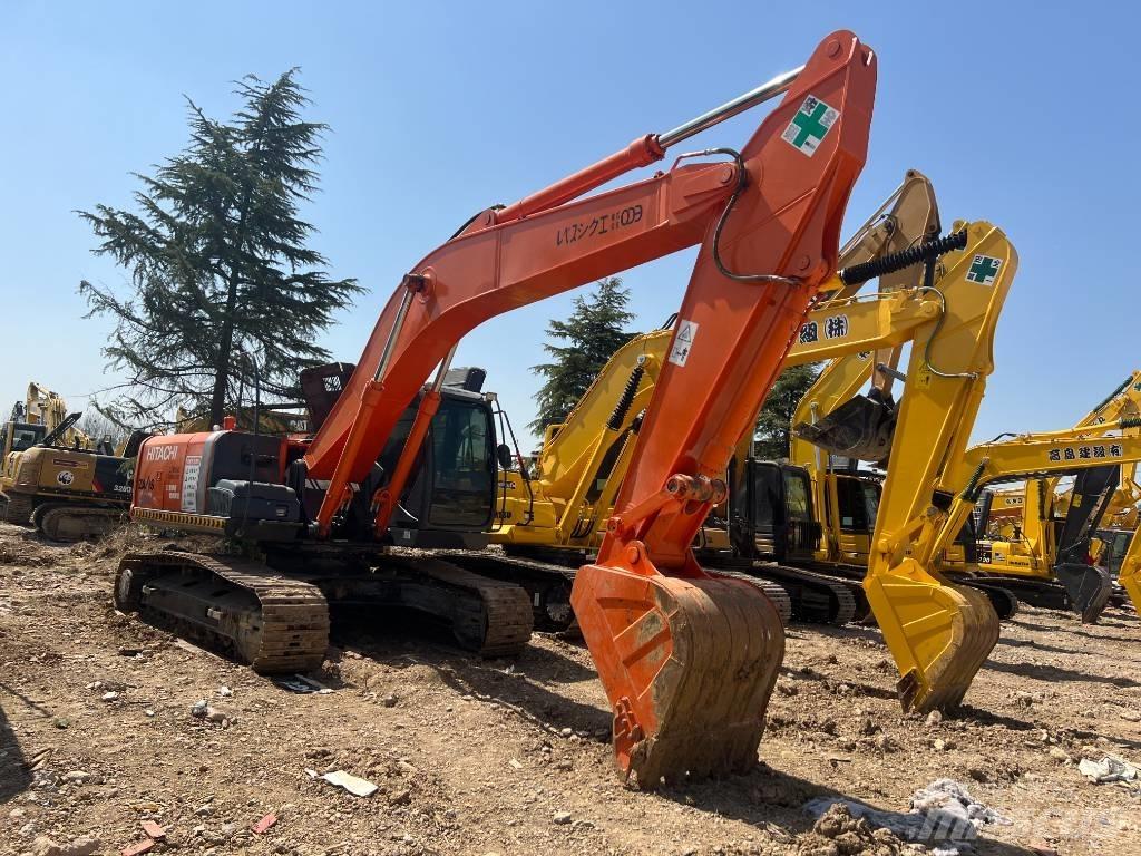 Hitachi ZX 240-3 Roomikekskavaatorid