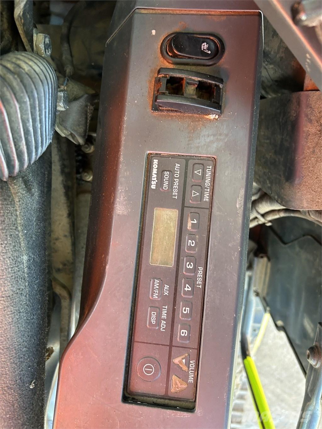 Komatsu PC 138 US-11 Roomikekskavaatorid