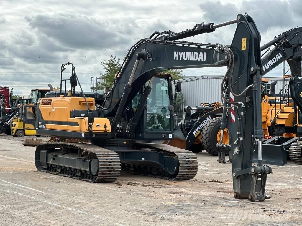 Hyundai HX 220 AL Roomikekskavaatorid