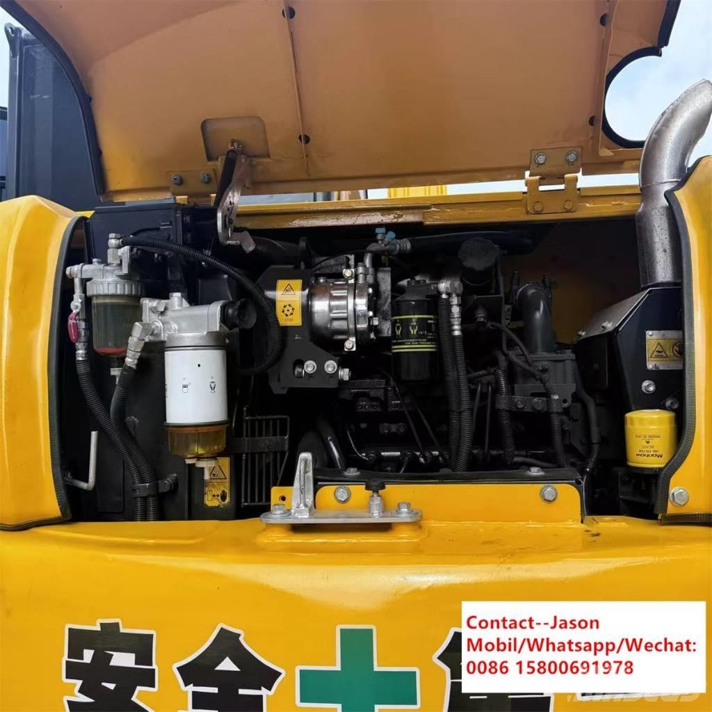 Komatsu PC 70-8 Roomikekskavaatorid