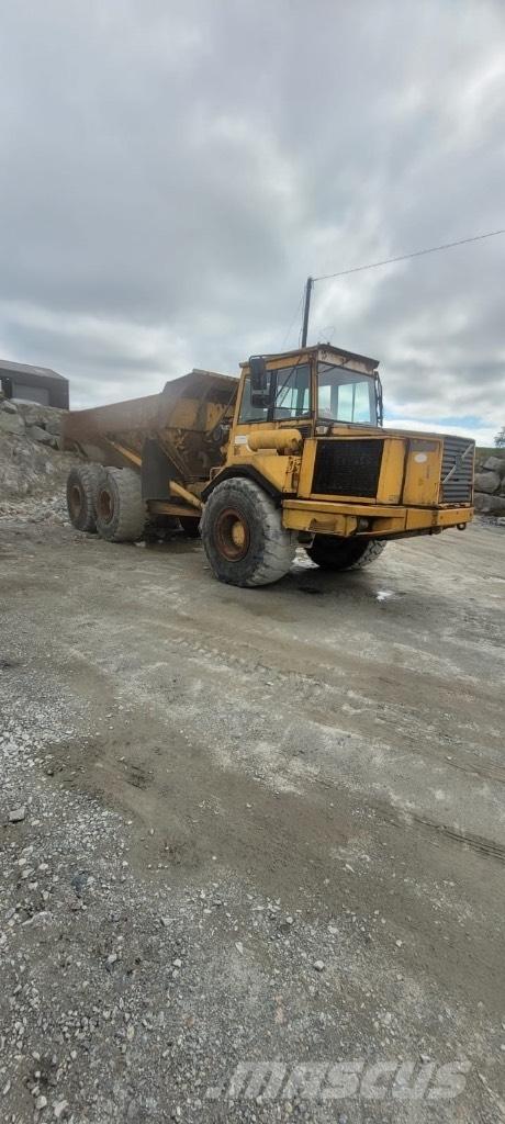 Volvo A 25 C Liigendraamiga pinnaseveokid