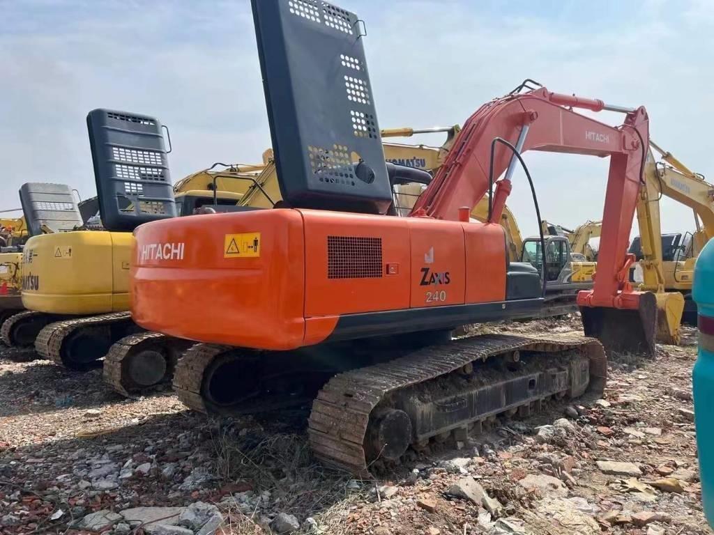 Hitachi Zaxis 240 Roomikekskavaatorid