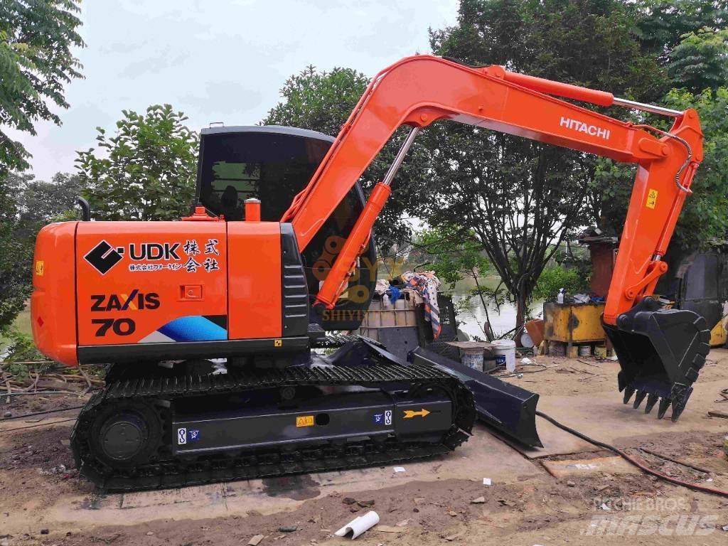 Hitachi ZX 70 Väikeekskavaatorid 7t-12t