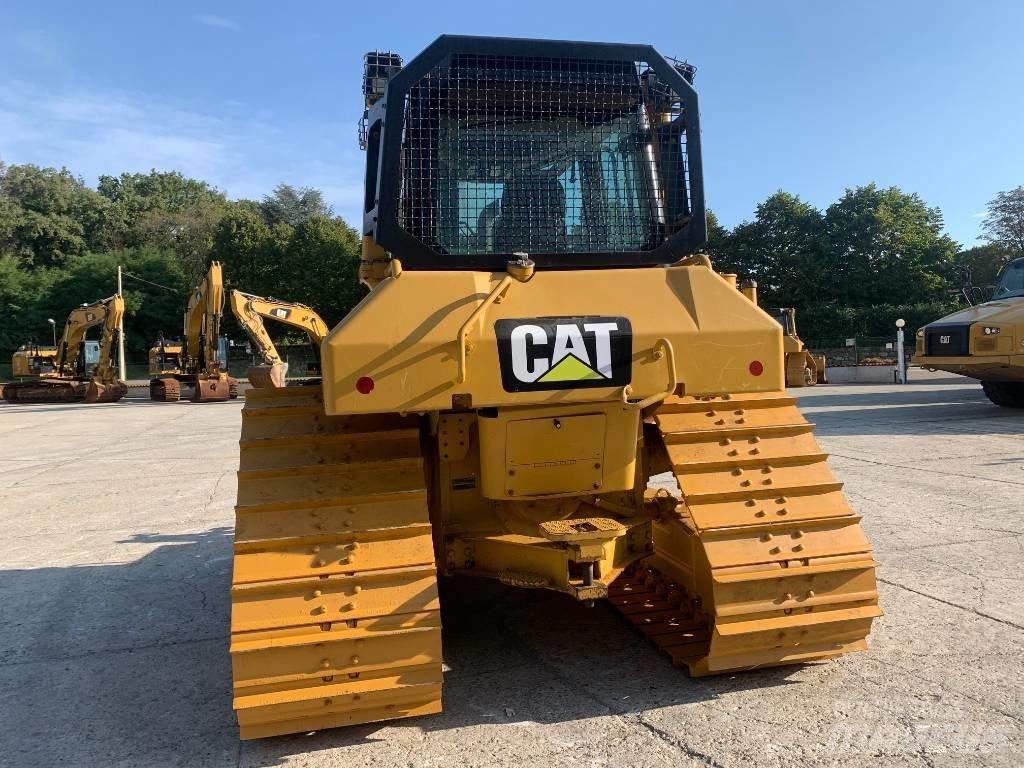 CAT D 6 N LGP Buldooserid