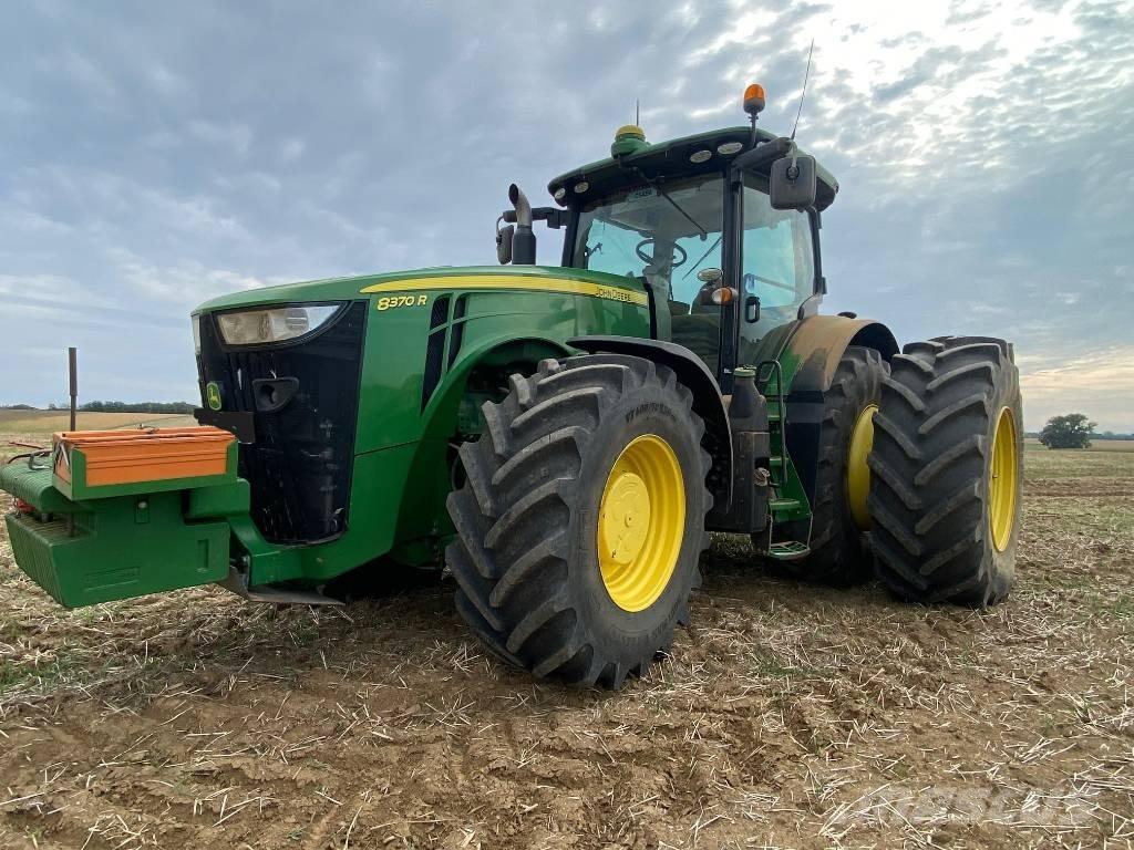 John Deere 8370 R Traktorid