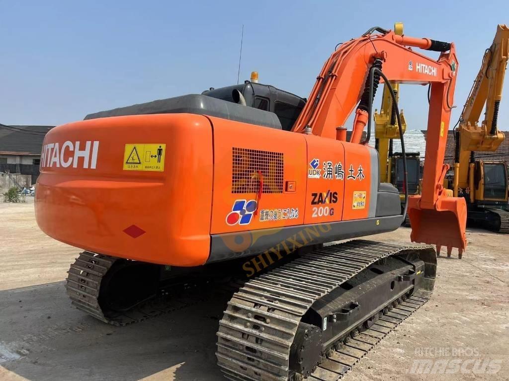 Hitachi ZX 210-3 G Roomikekskavaatorid