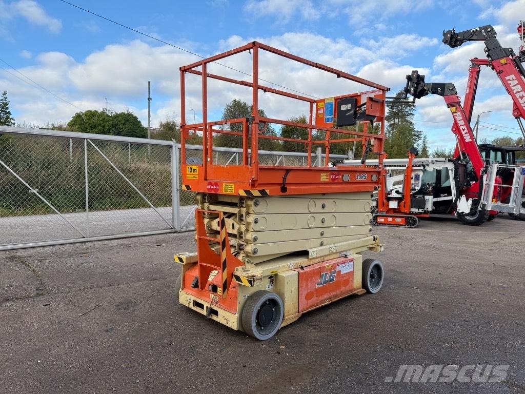 JLG 10 RS Käärtõstukid