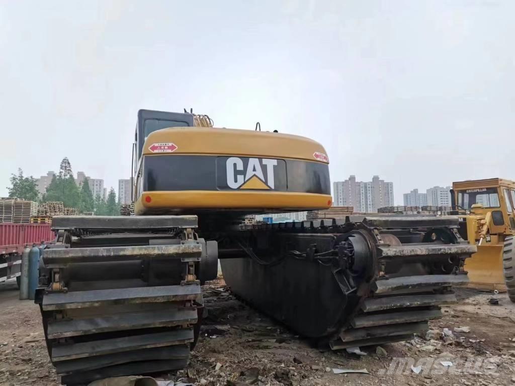 CAT 320 C Roomikekskavaatorid