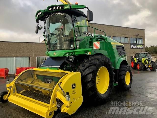 John Deere 8200 i Silokombainid