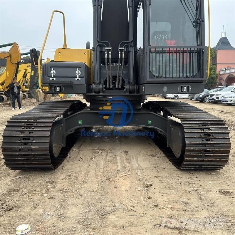 Volvo EC 240 Roomikekskavaatorid