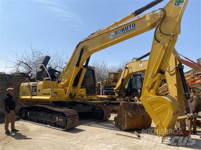 Komatsu PC 220-8 Roomikekskavaatorid