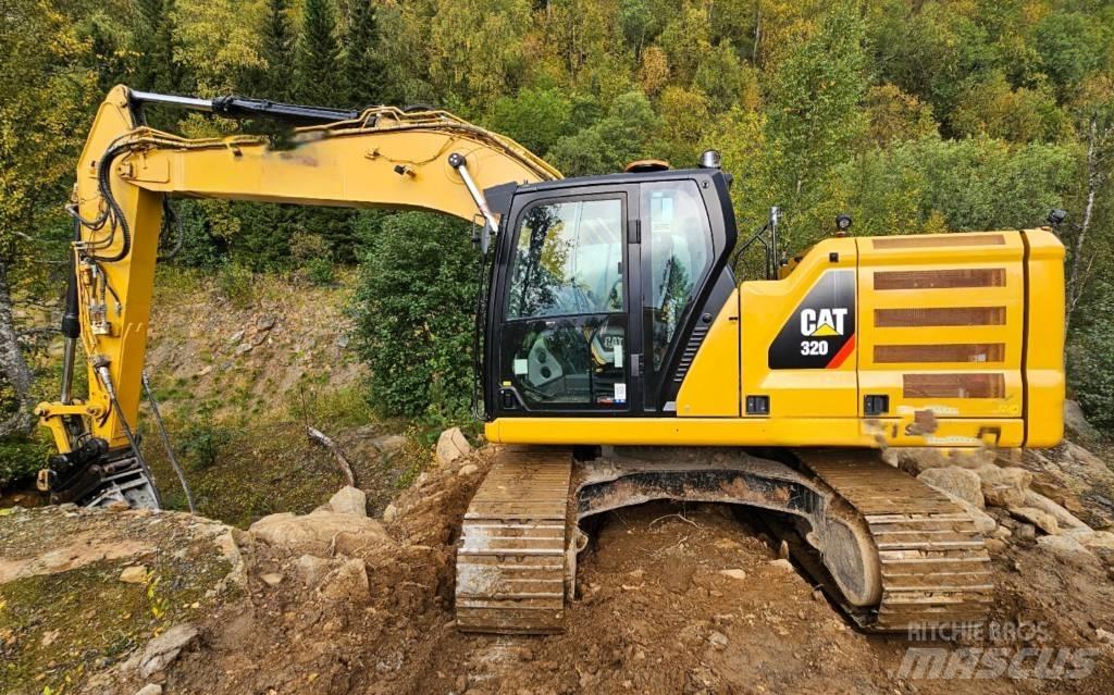 CAT 320 Roomikekskavaatorid