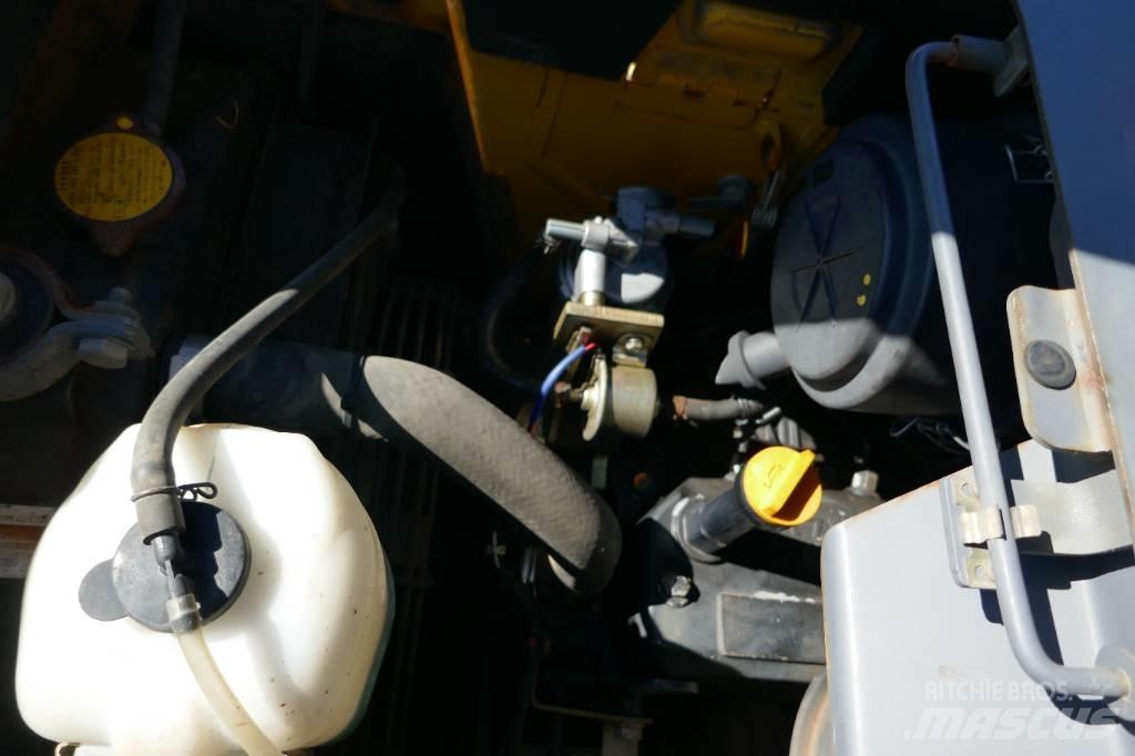 Komatsu D 21 P-8 Buldooserid
