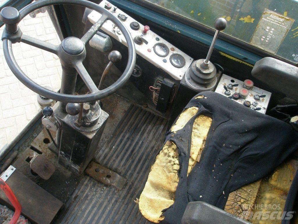 Sennebogen S611M Maastikutõstukid