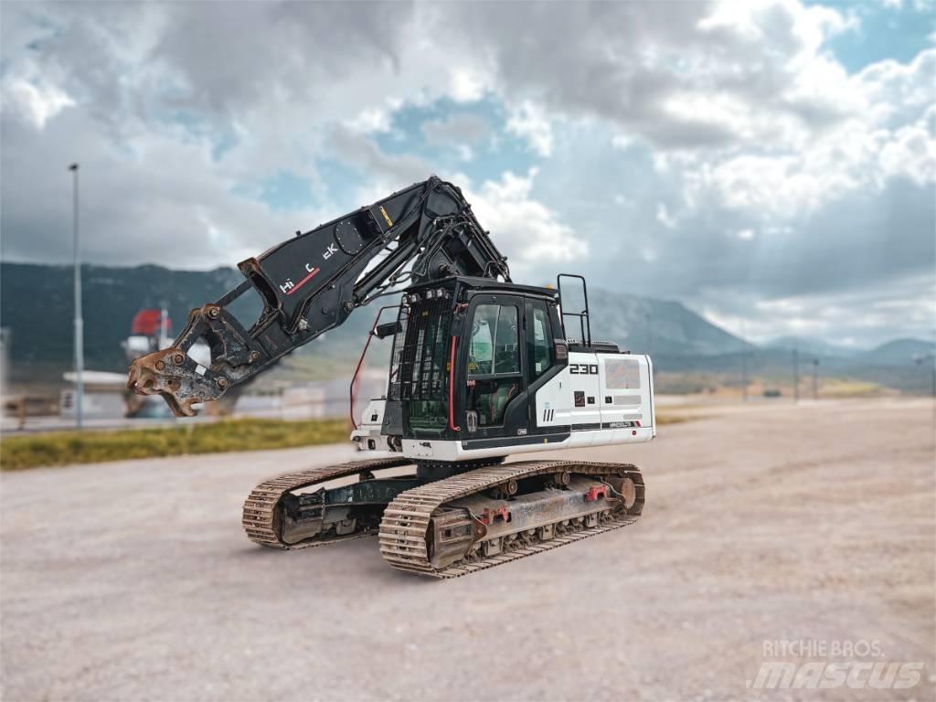 Hidromek 230 LC TX Roomikekskavaatorid